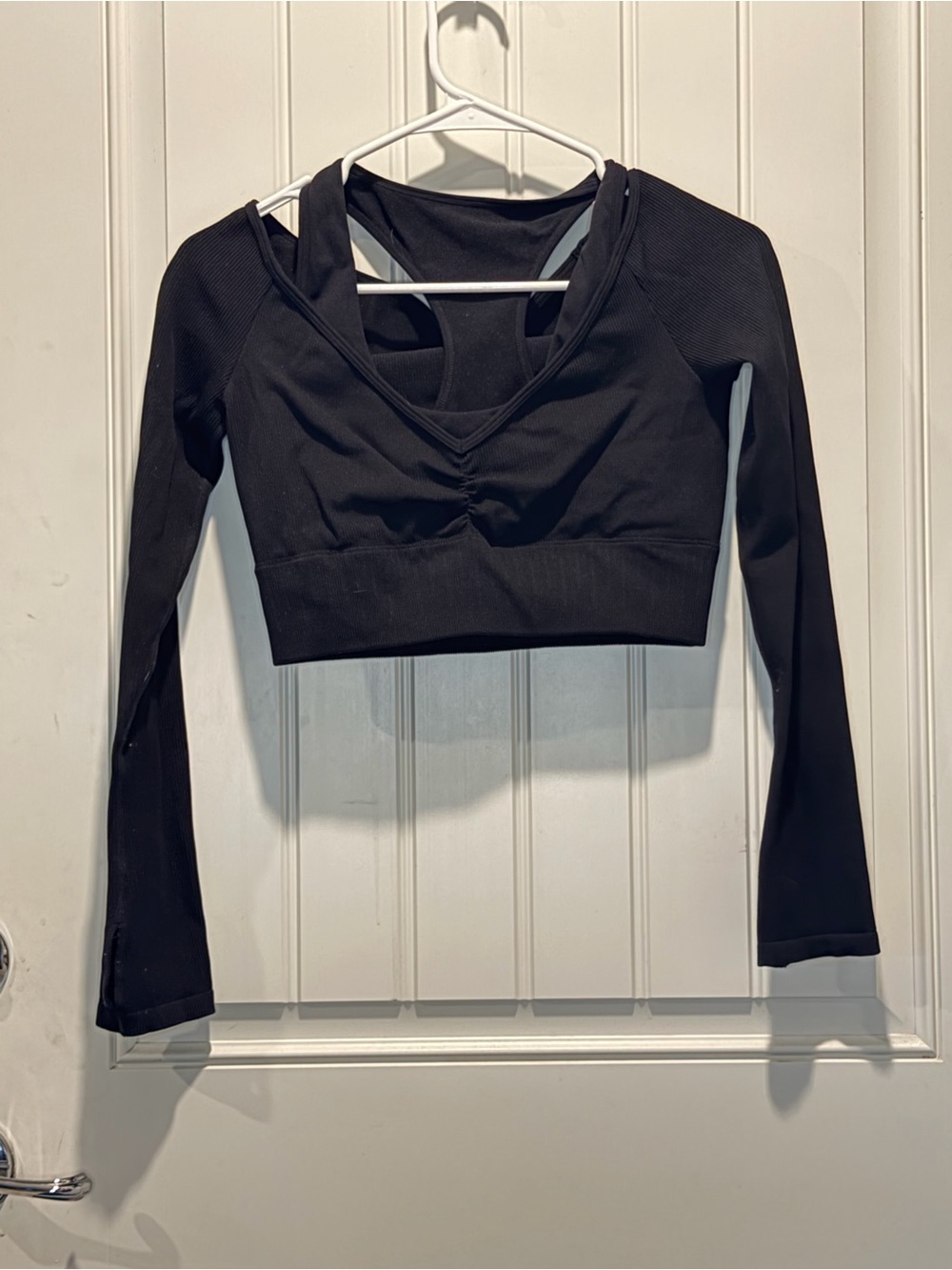 WISKII Black Long Sleeve Cropped Top